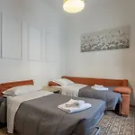 Delux Via Faenza * 피렌체